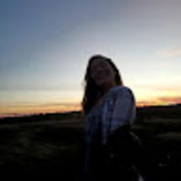 Meet your Posher, Bethany - Picture 1 of 1